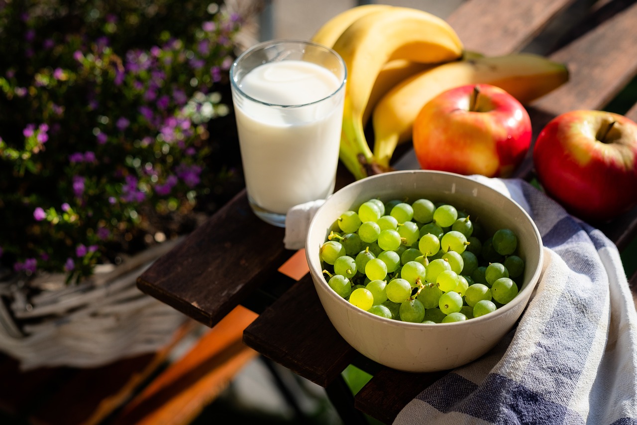 Healthy fresh vegetables and fruits for diet therapy